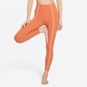 NEW Nike Yoga Luxe ⅞ Active Legging